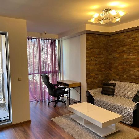 Nice And Cozy Flat In The Center София Екстериор снимка