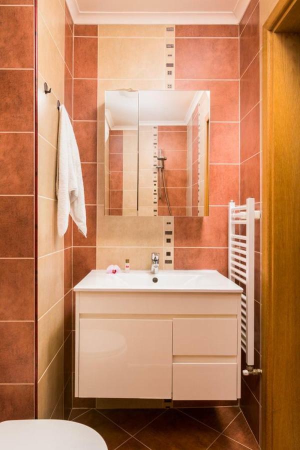 Nice And Cozy Flat In The Center София Екстериор снимка